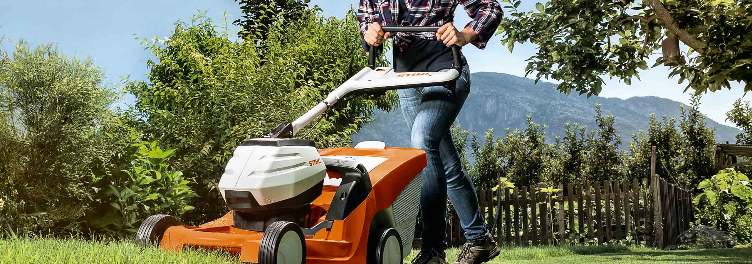 STIHL Grünflächenpflege